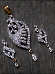 CZ Pendant With Earrings